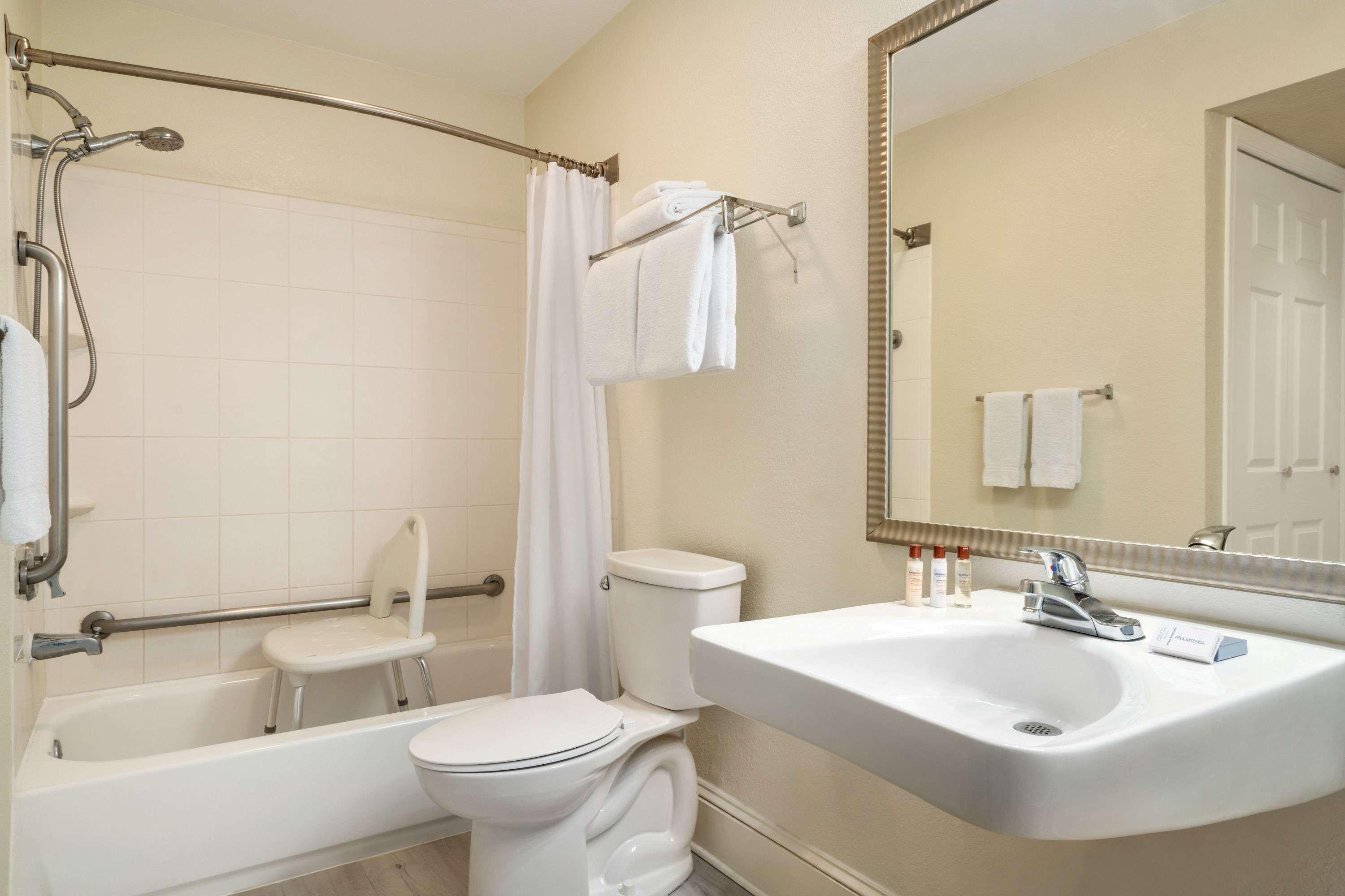 Hawthorn Suites By Wyndham Tinton Falls Eksteriør bilde
