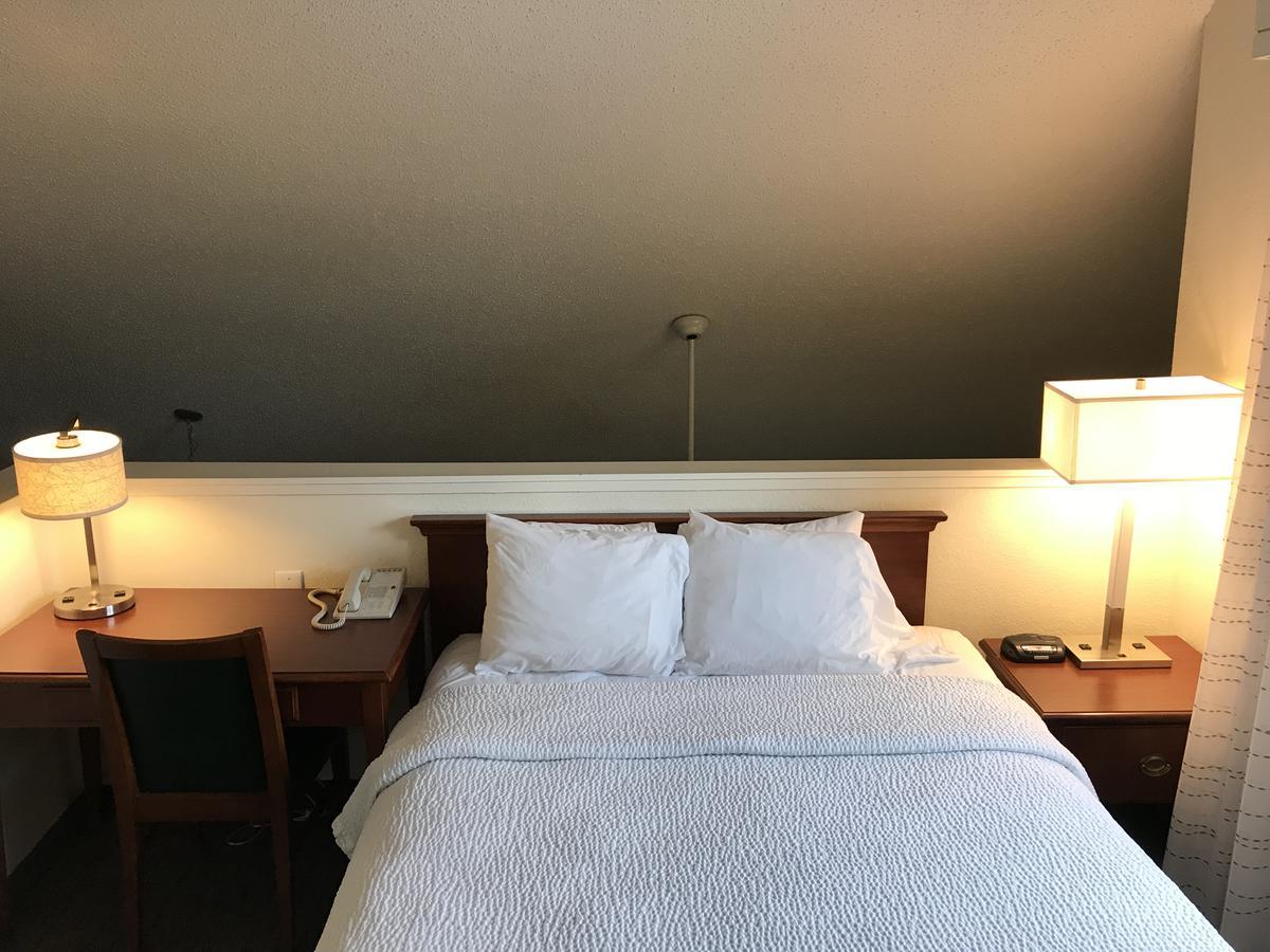 Hawthorn Suites By Wyndham Tinton Falls Eksteriør bilde